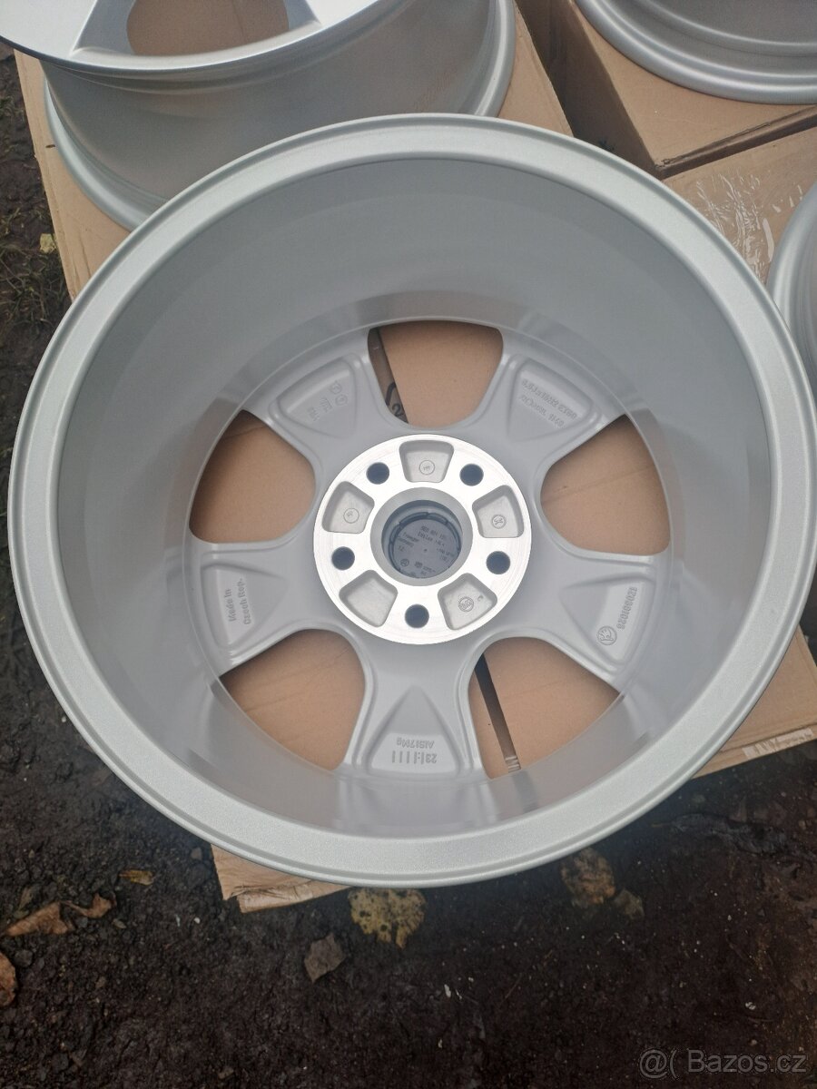 Alu kola 5x112 originál Škoda Octavia II R15 - 2