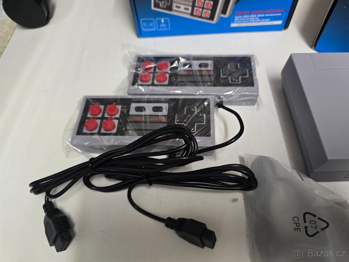Retro herní konzole 620 her, 2 ovladače, nová - 2