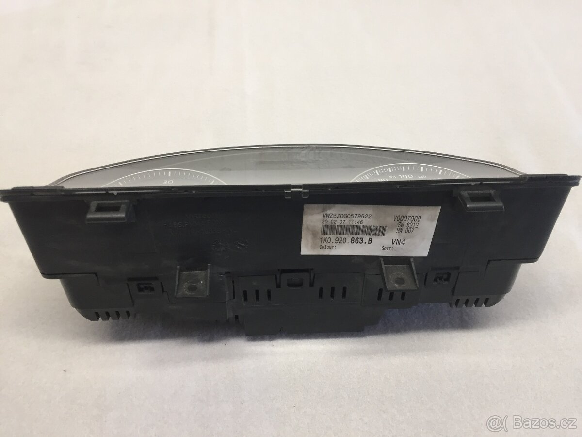 VW GOLF 5 2003-2008 - BUDÍKY NAFTA 1K0 920 863 B - 2