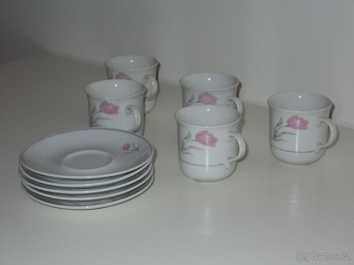 Sada hrnečků s talířky, čajový servis.. - 2