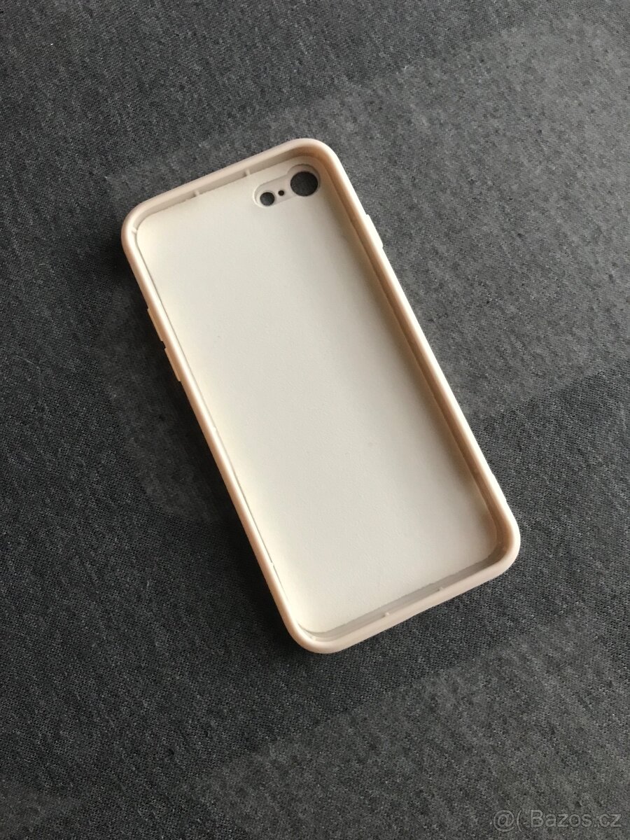 Kryt pro Apple iPhone 7 / 8 / SE (20/22) - béžový - 2