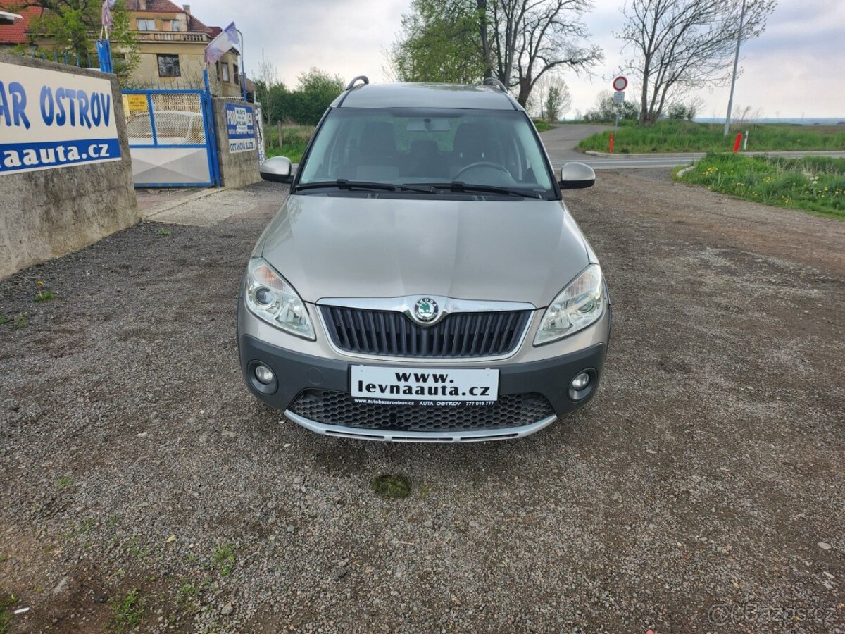 Škoda Roomster 1.2 TSI SCOUT - 2