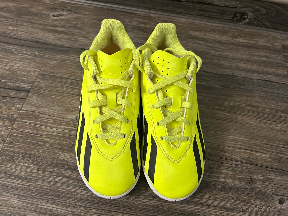 Dětské sálové kopačky Adidas, vel. 31 - 2