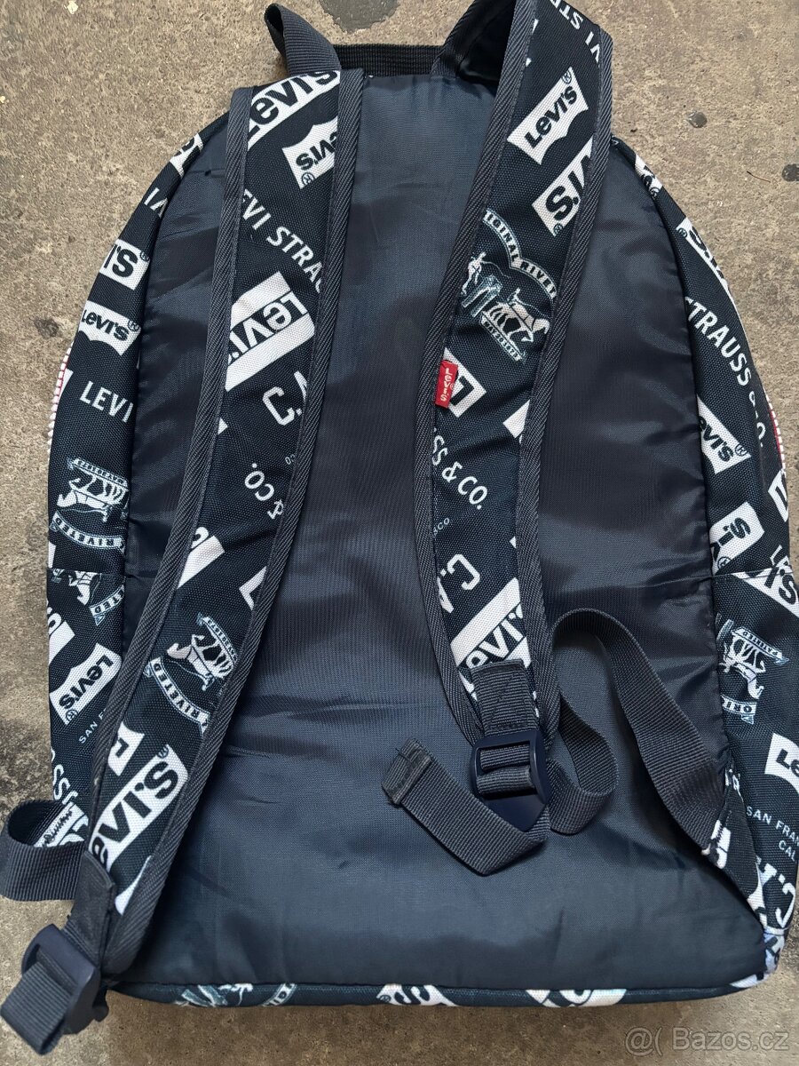Batoh Levis - 2
