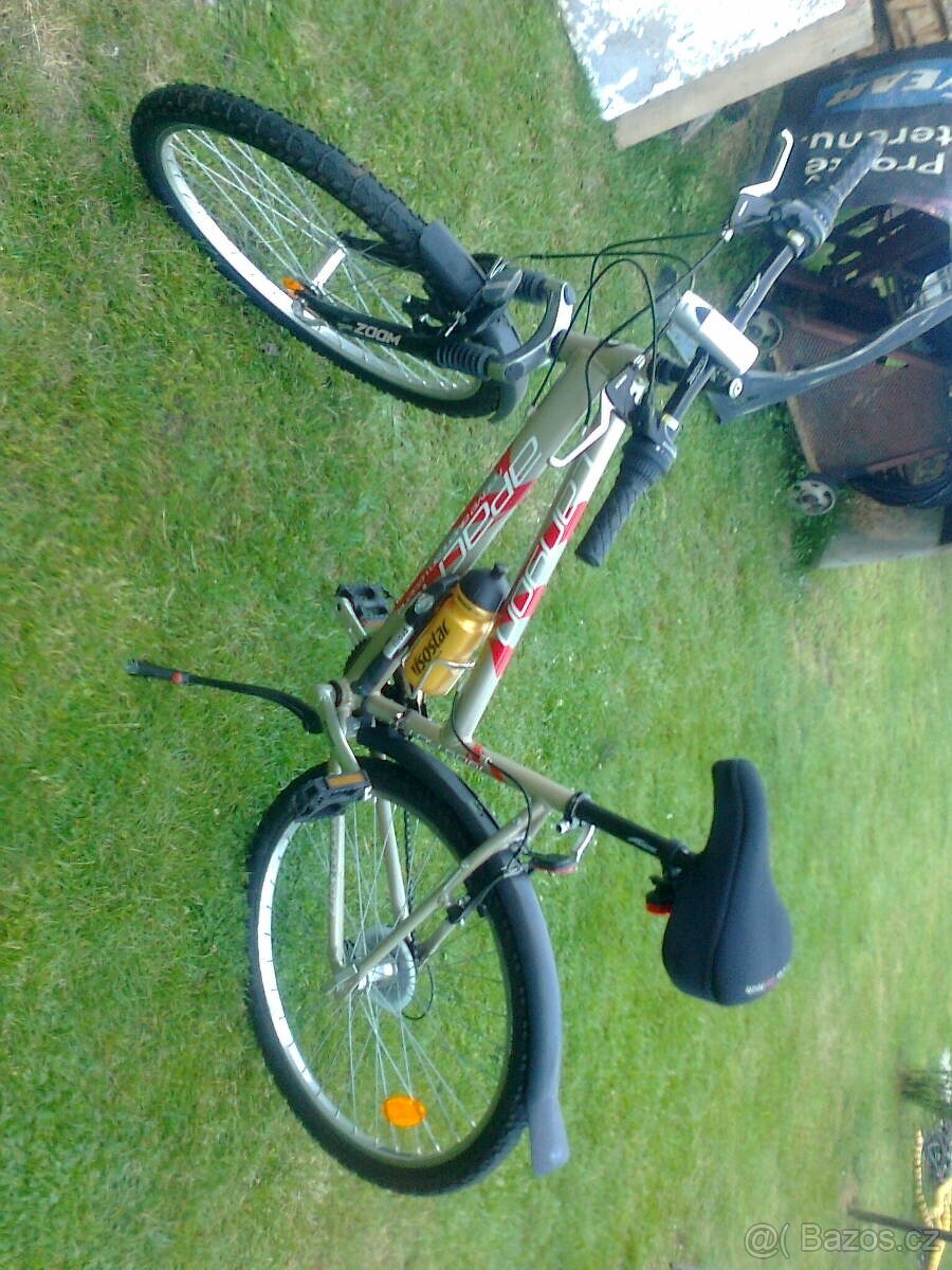Prodám dámské kolo apache - 2