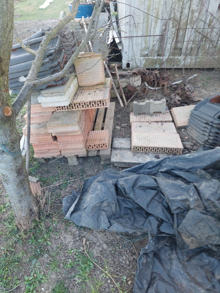 Dlažba, cihly, příčkovky - 2