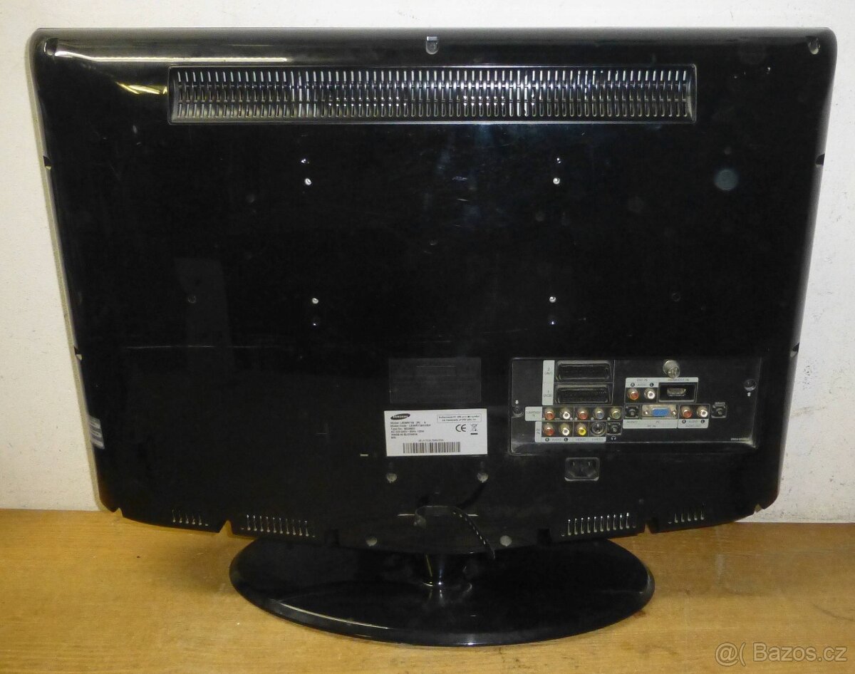 LCD televize 66cm SAMSUNG, nemá DVBT2 - 2