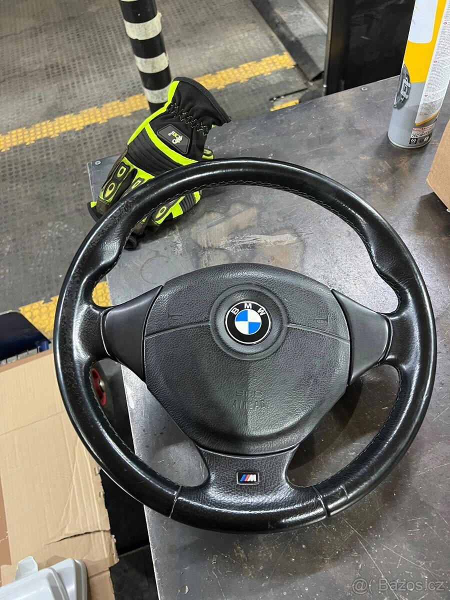 BMW E36 Z3 E34 E31 E39 E38 M-Tech 3 volant - 2