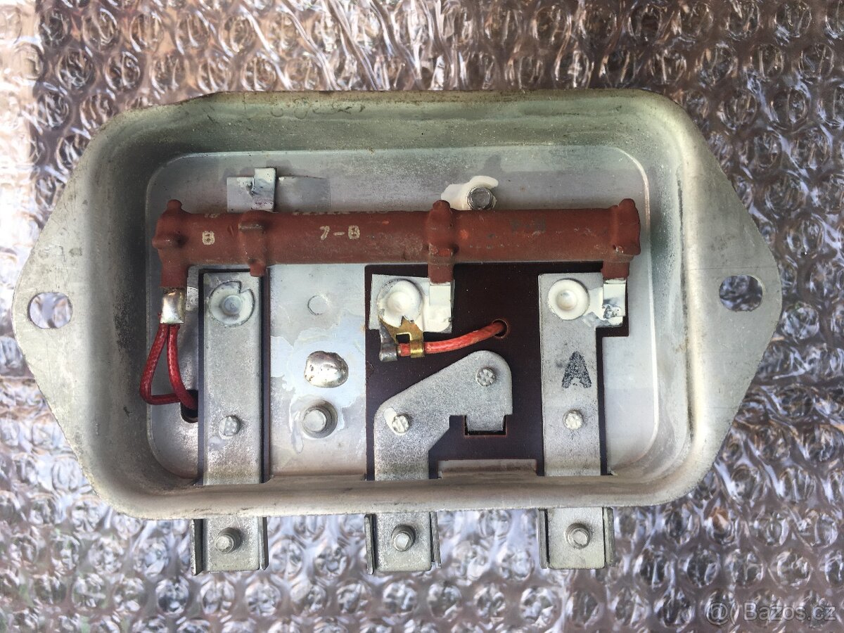 Škoda 1000 MB regulátor dynama - 2