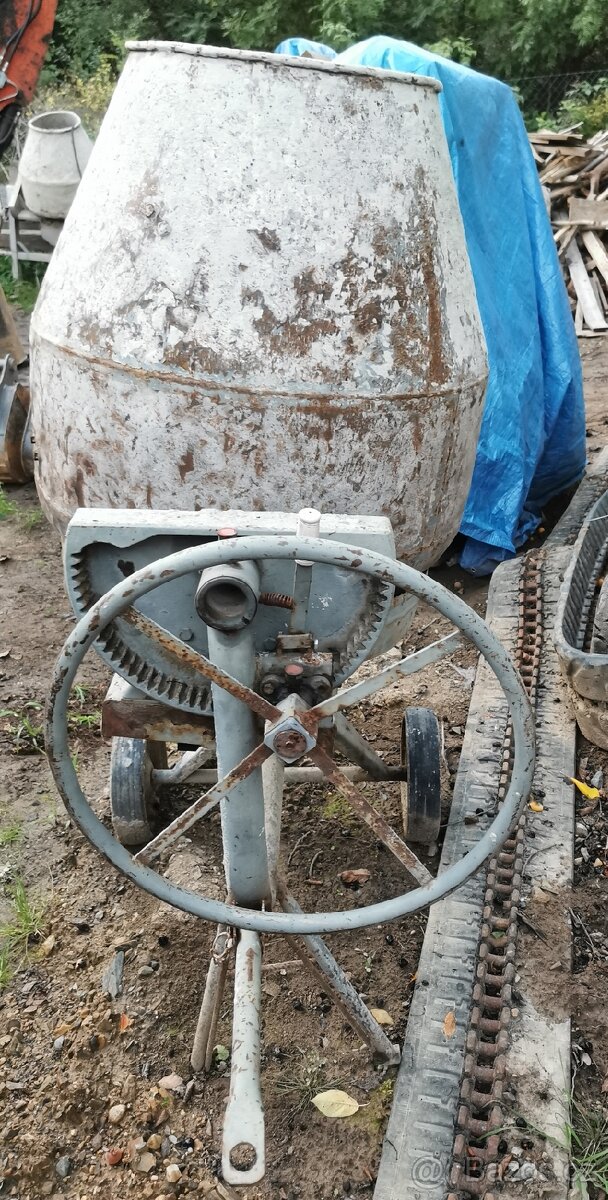 Stavební míchačka - 2