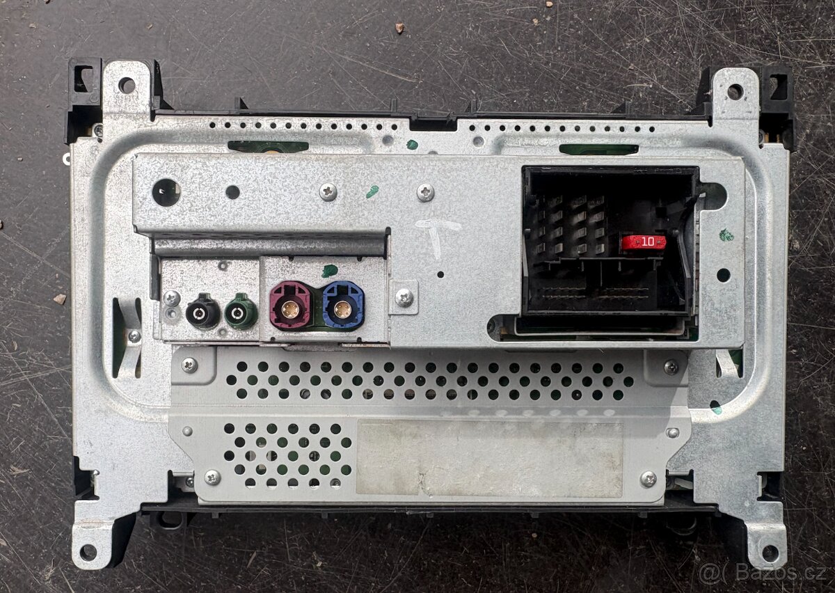 Original radio Vito W447 - 2