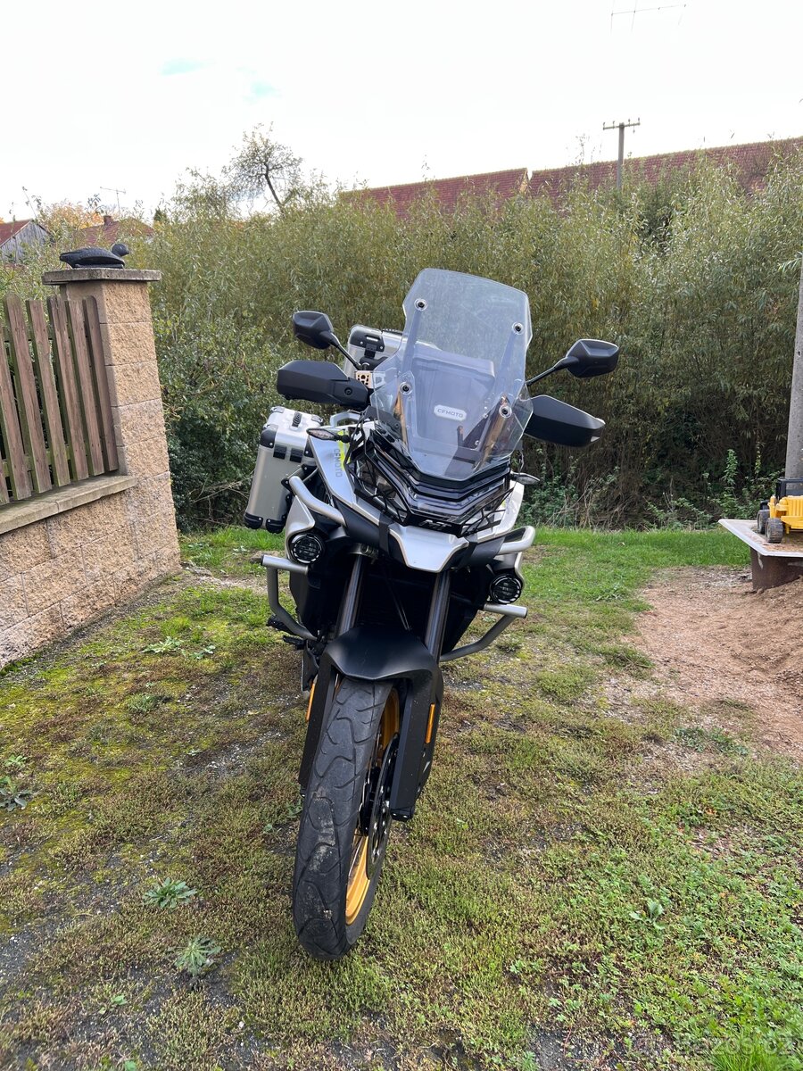 CFMOTO 800MT Touring 2022