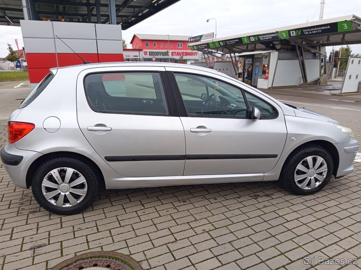 Peugeot 307 1.6i 16V Nová STK climatronic - 2