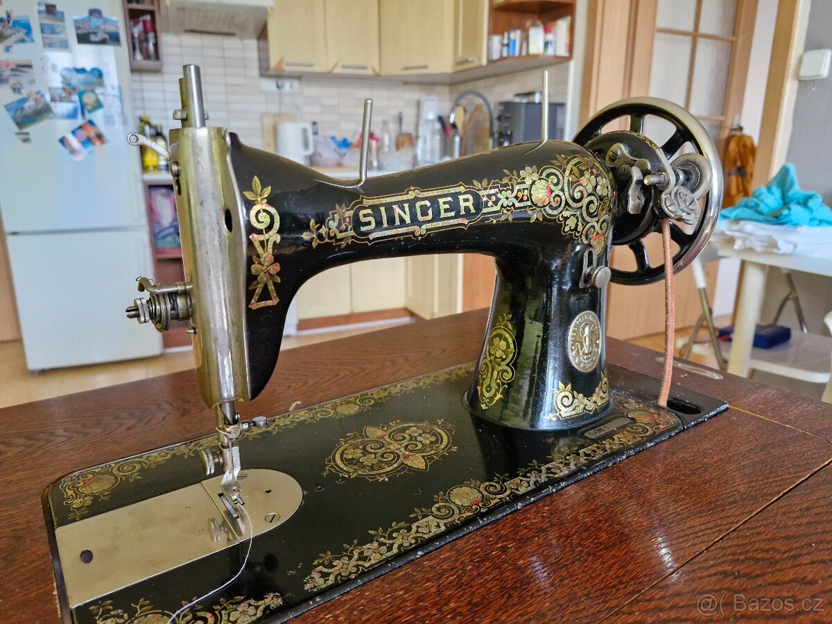 Starý šicí stroj Singer - plně funkční - 2