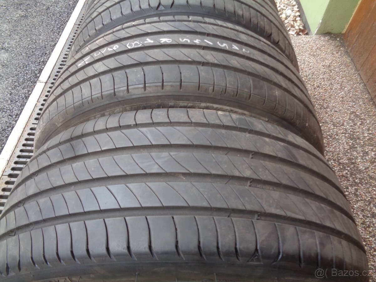 Letní pneu 215/45/18 R18 Michelin - 2