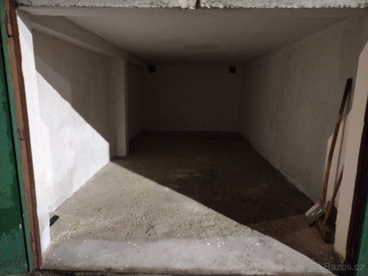 Pronájem garáže - 2