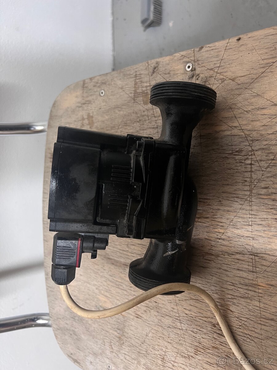 Oběhové čerpadlo GRUNDFOS - 2