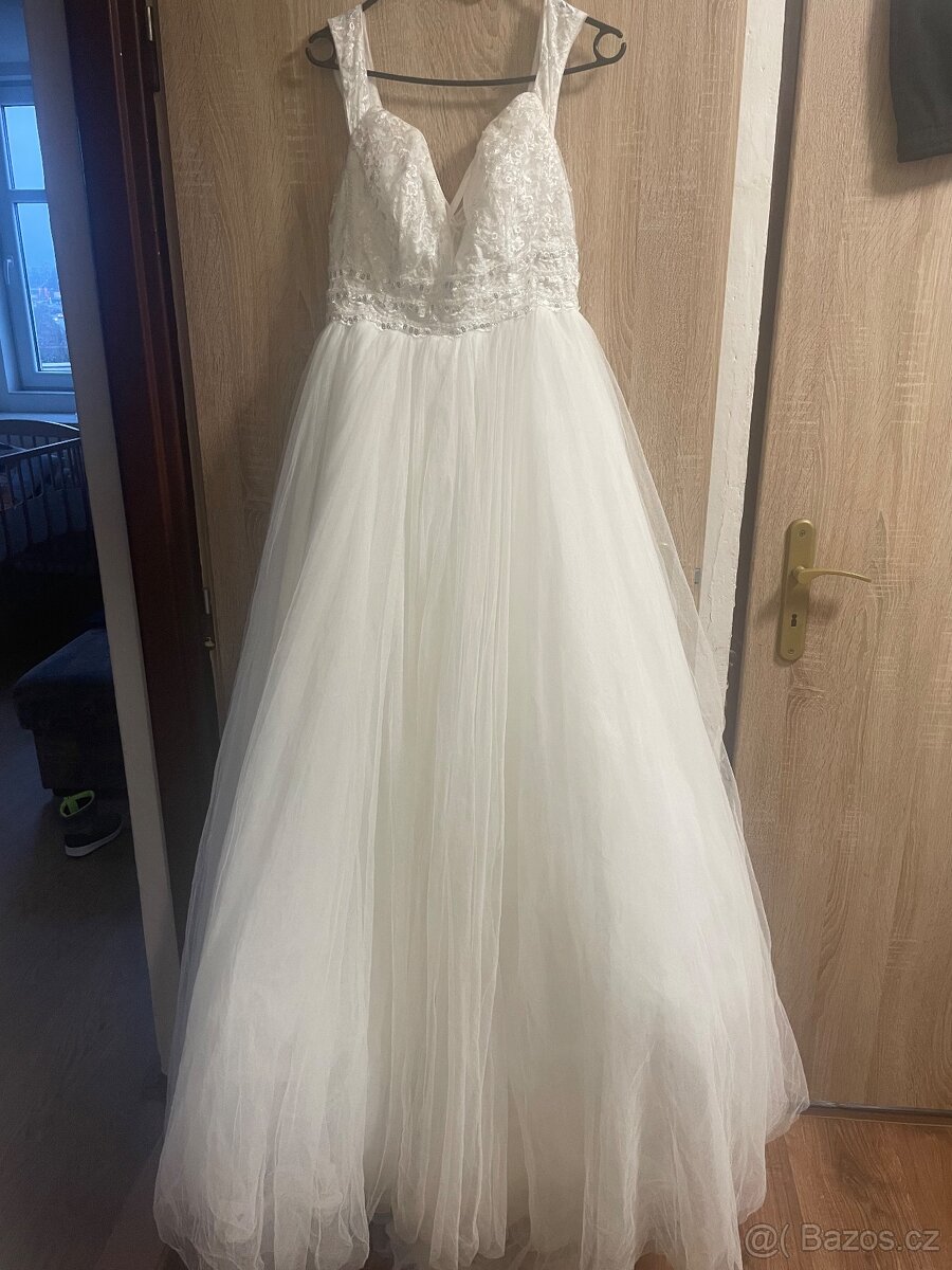 Krásné svatební šaty - 2