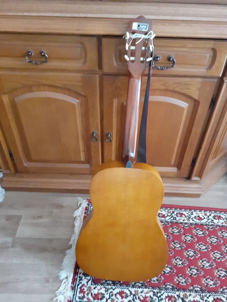 Klasická kytara - HÖFNER - 2