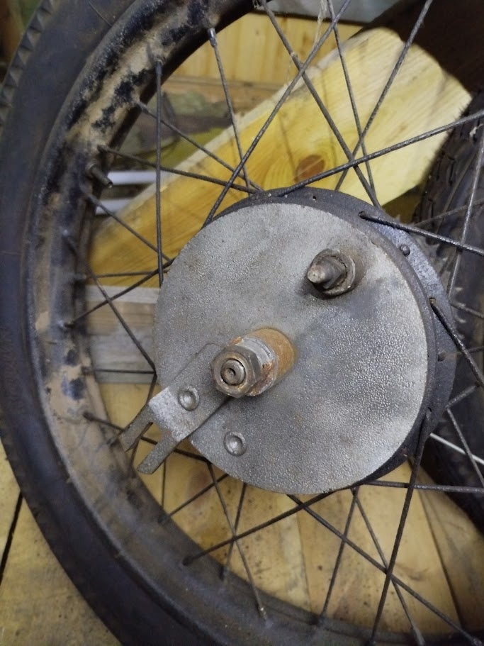 ČZ předválečná zadní kolo - 2