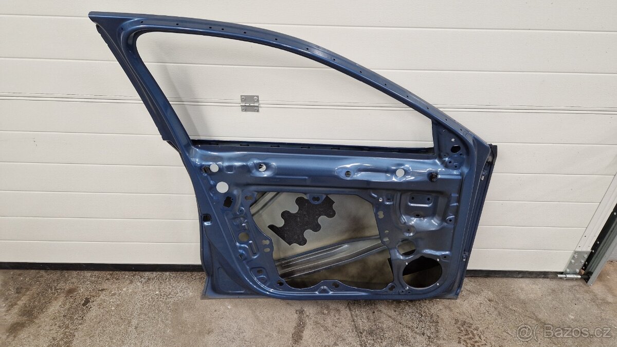 Skoda octavia 4 dveře - 2