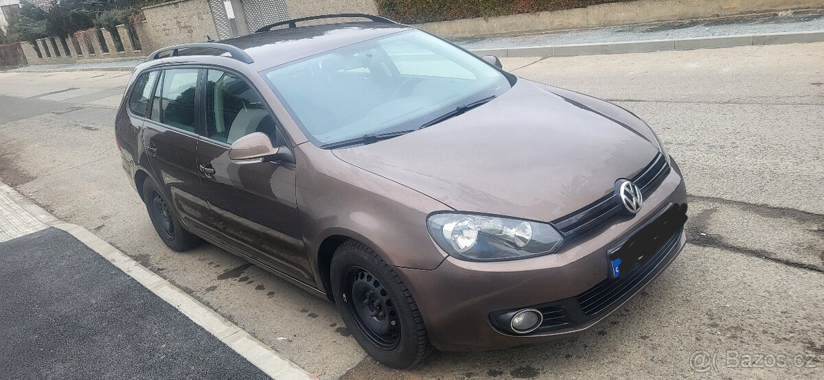 VWGolf 1.6 tdi r.v 2011 variant pěkny - 2