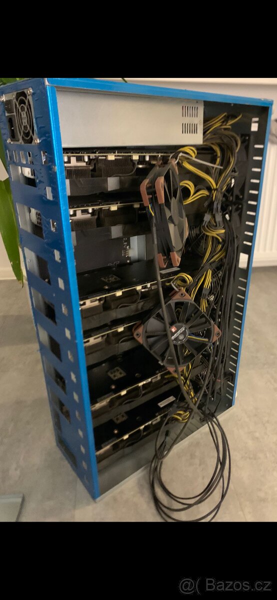 Těžící rig kryptoměn, Mining rig ,stroj na těžbu kryptoměn - 2