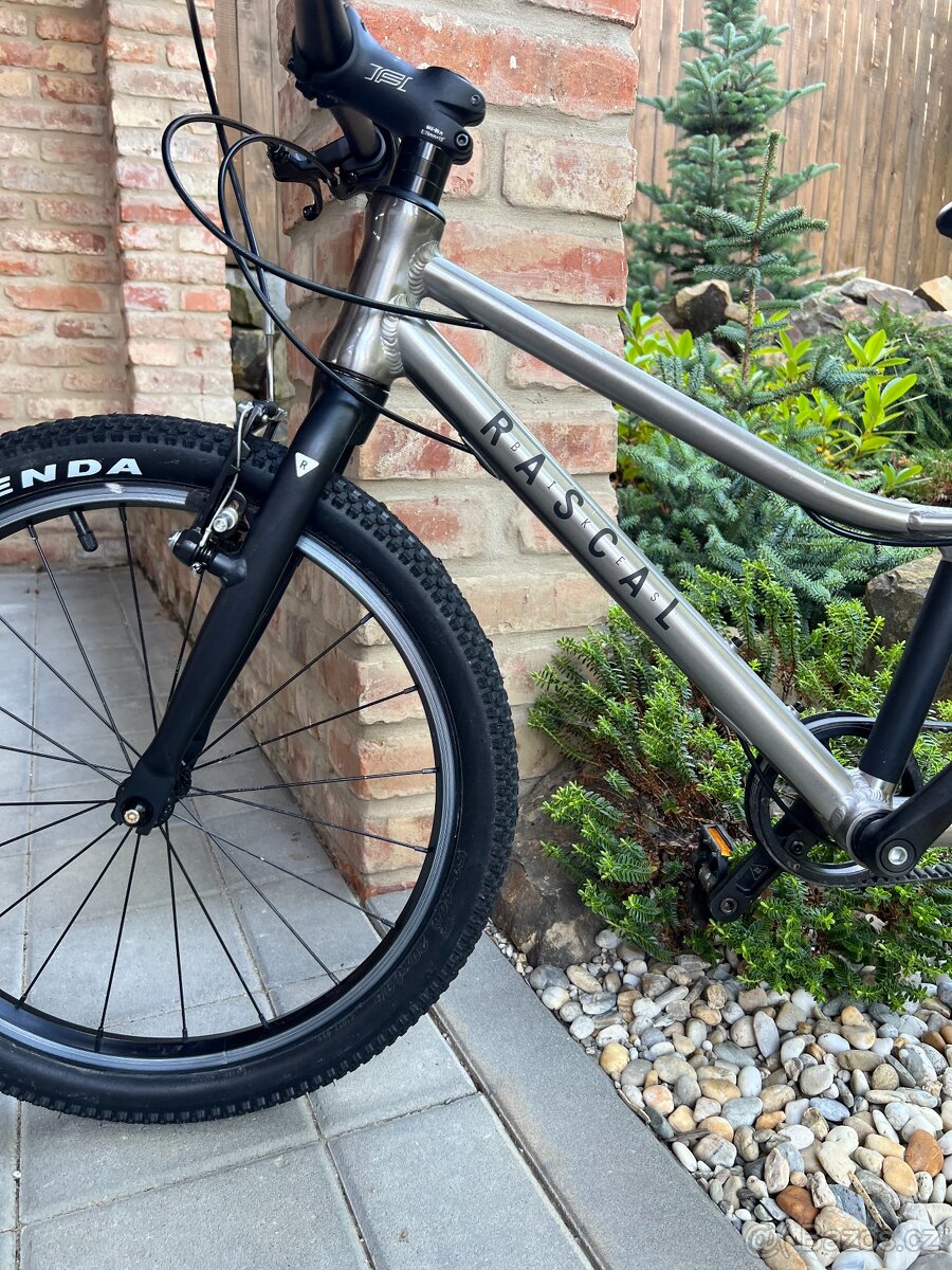 Vynikající dětské kolo RASCAL, vel. 20 - 2