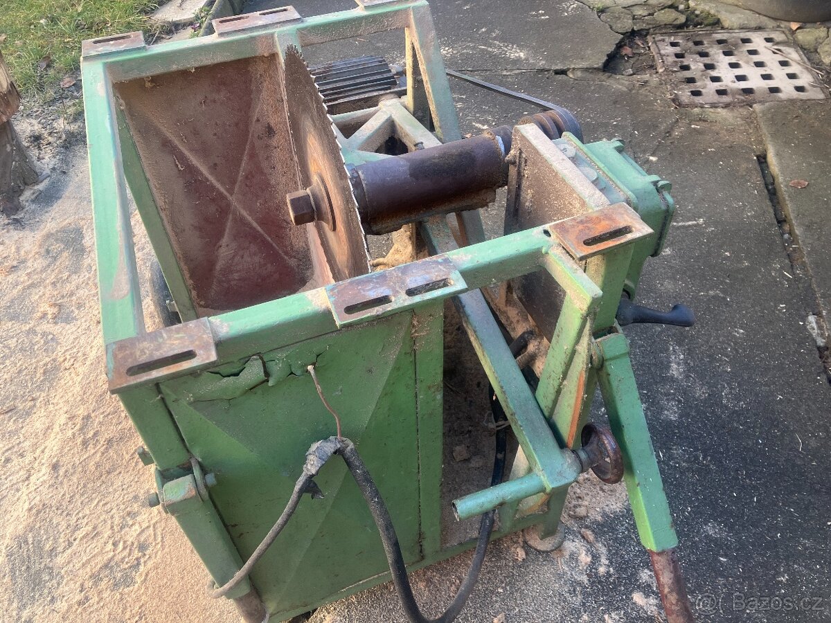 Cirkulárka s kolébkou - 2