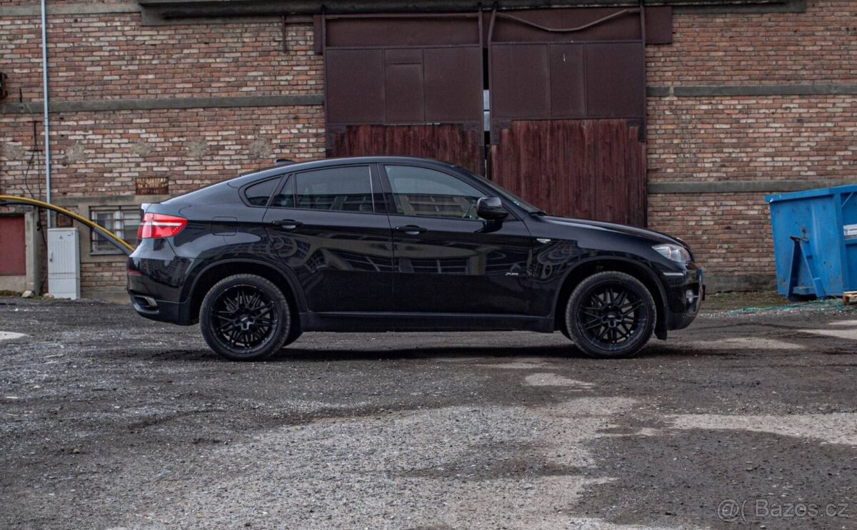 BMW X6 xDrive 50i A/T - 2