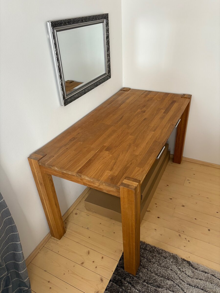 Velký stůl s šuplíky - 2