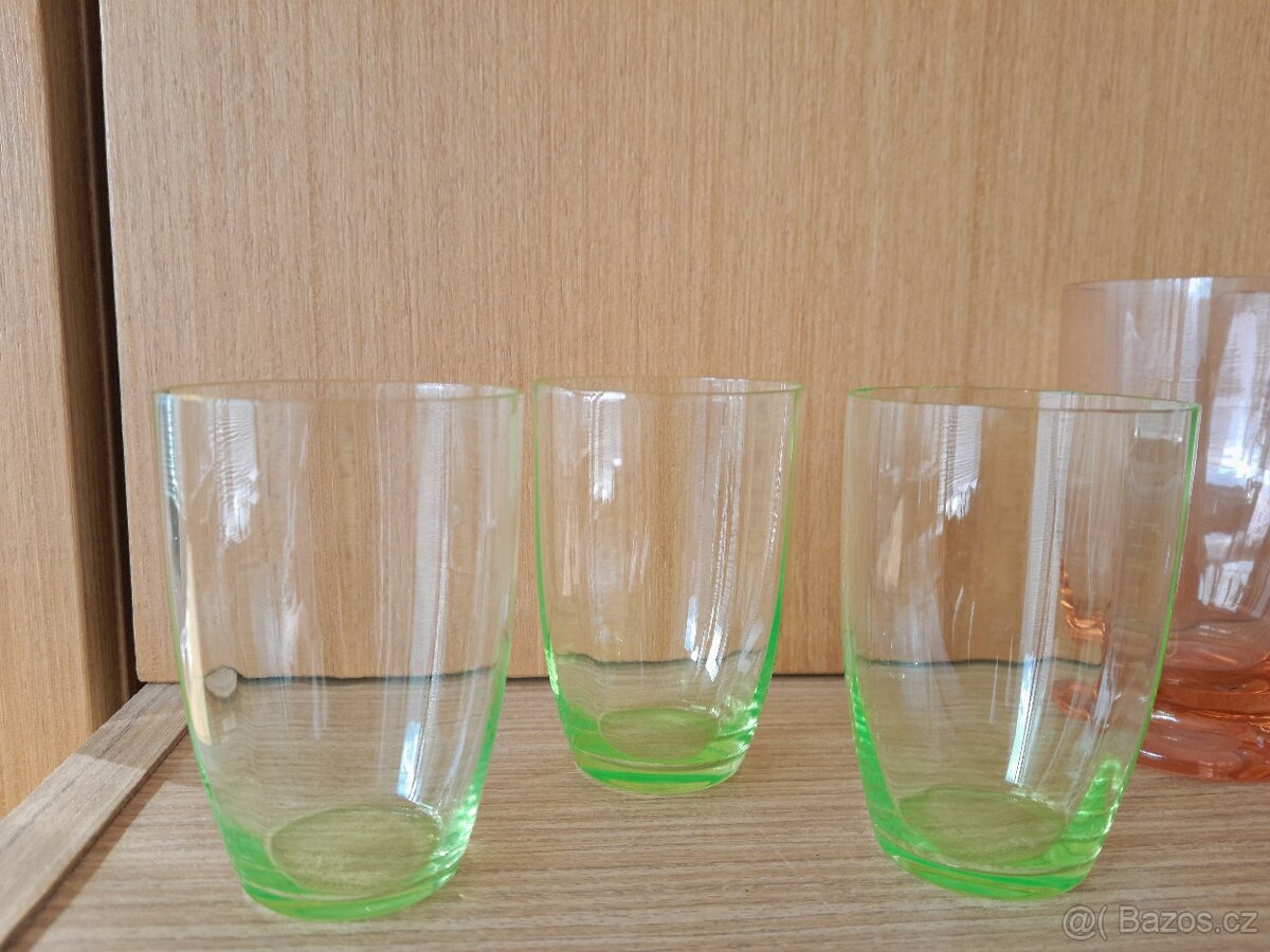 STAROŽITNÉ SKLENIČKY Moser - 2