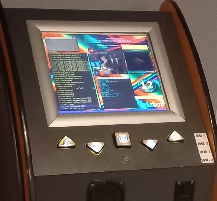 Šipkovy automat, jukebox , boxer, stolní fotbal. - 2