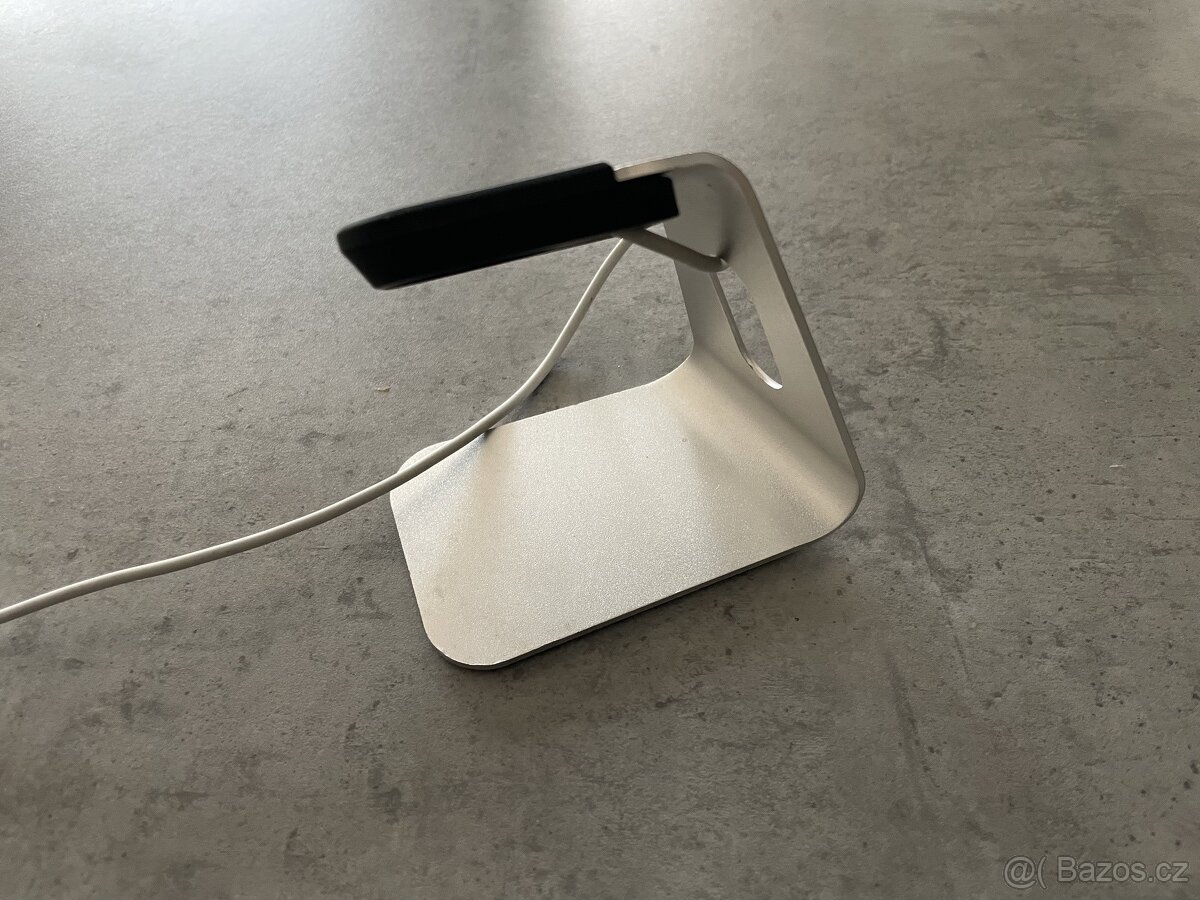 Stojánek Apple Watch - 2
