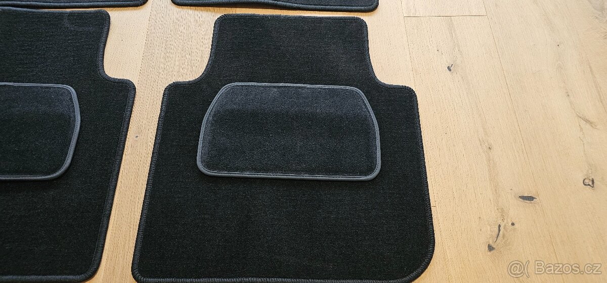NOVÉ - Originál koberečky Škoda Kodiaq I. + Opěrka 6ks - 2