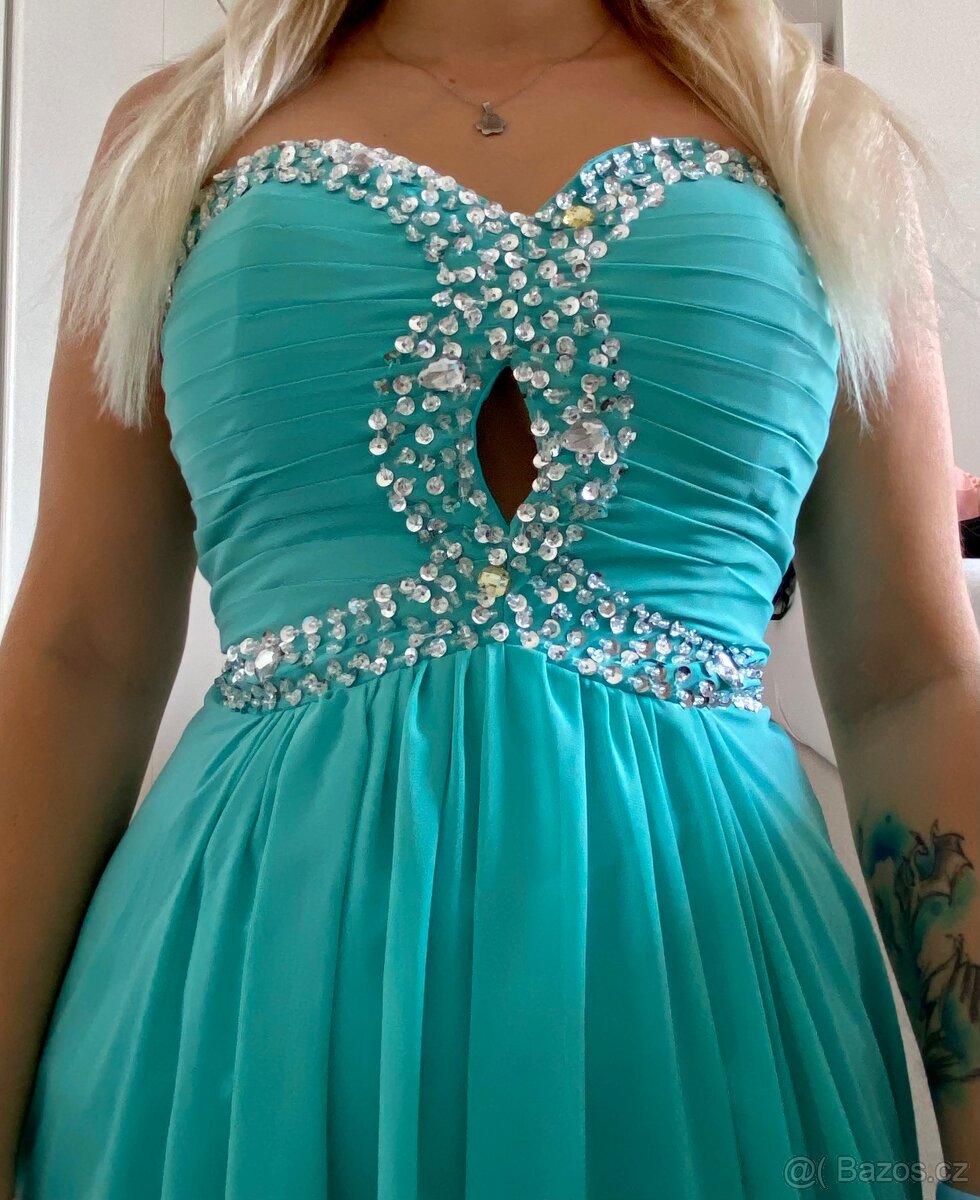 Krásné tyrkysové šaty - 2