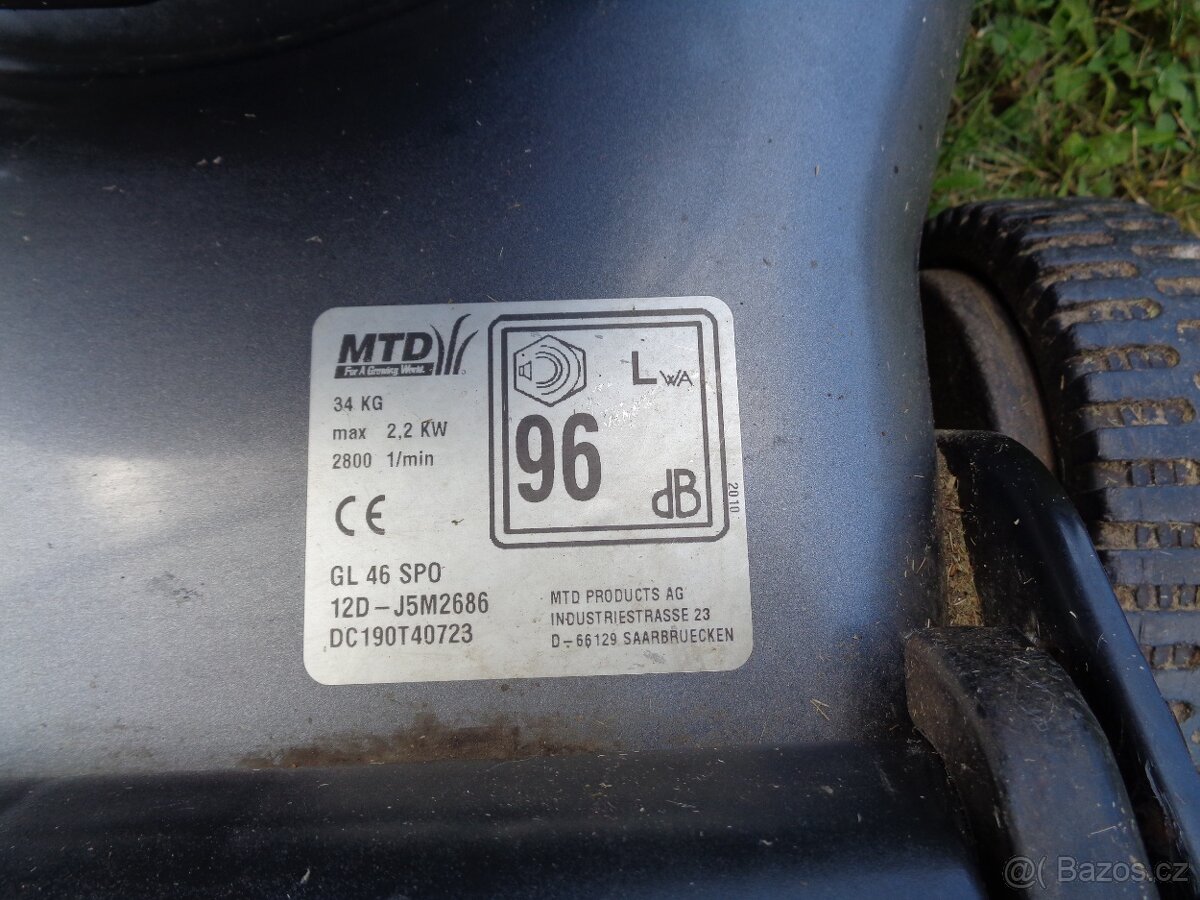 Benzínová sekačka s pojezdem MTD záběr 46 cm - 2
