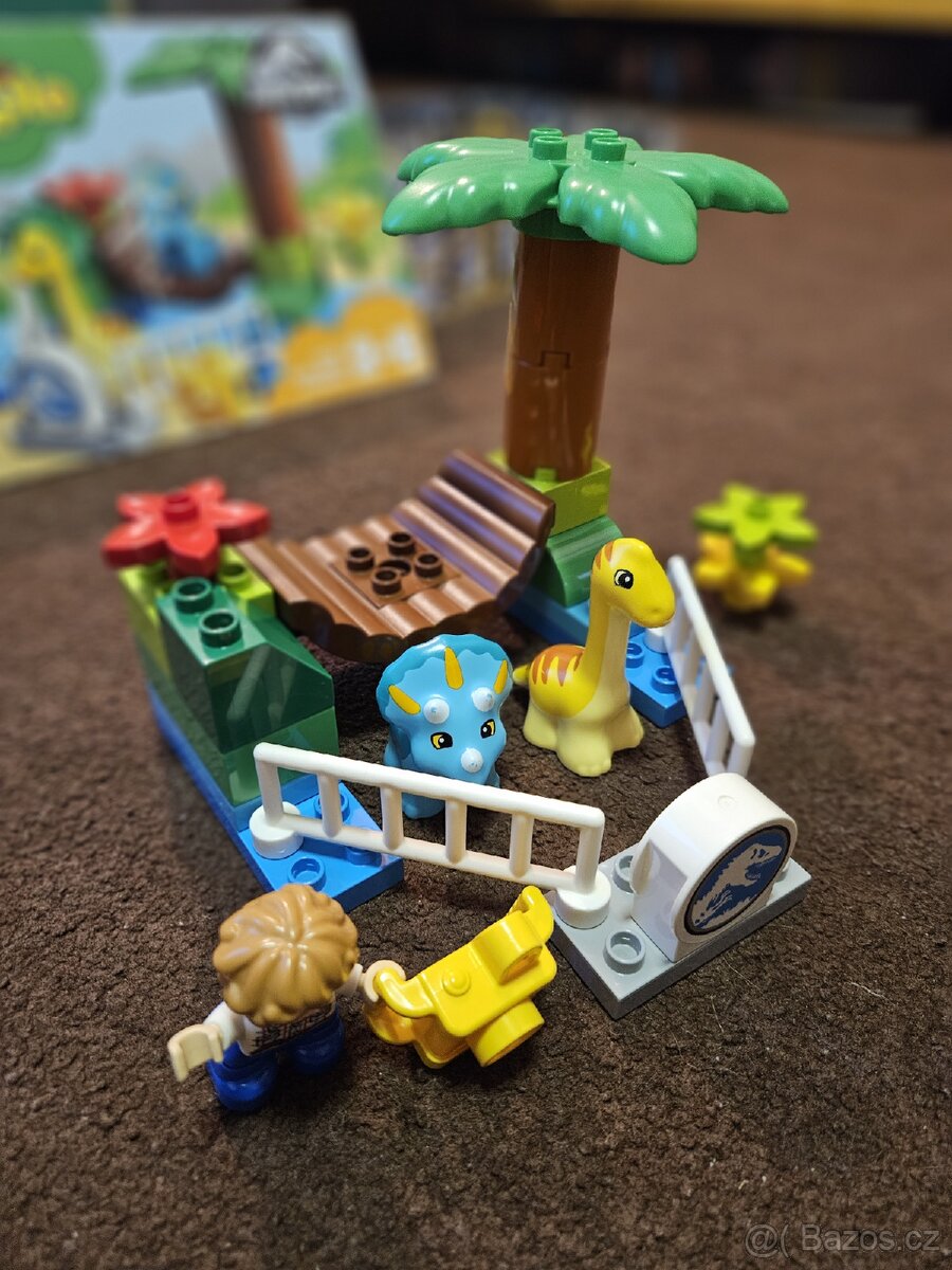 Lego Duplo 10879 Jurský svět - Dinosauří ZOO - 2