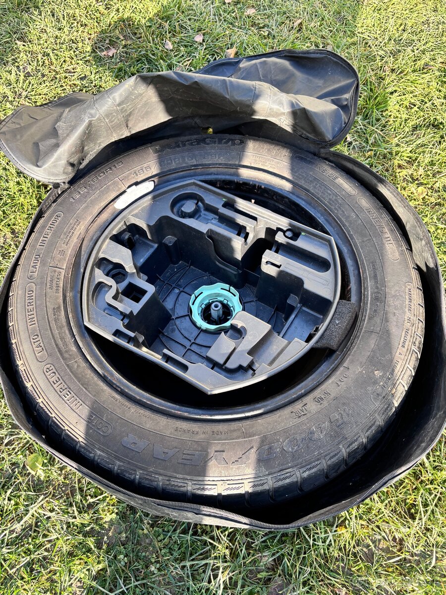 Pneu rezervní - 2