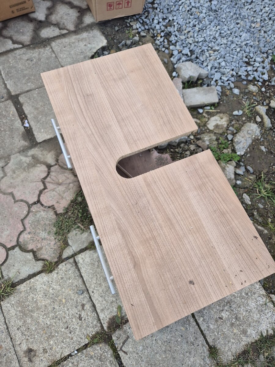 Koupelnová skříňka - 2