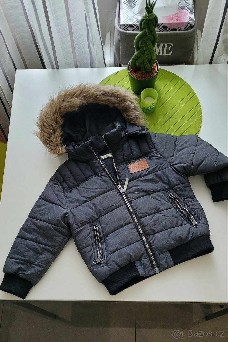 Zimní bunda H&M 104
260 Kč - 2
