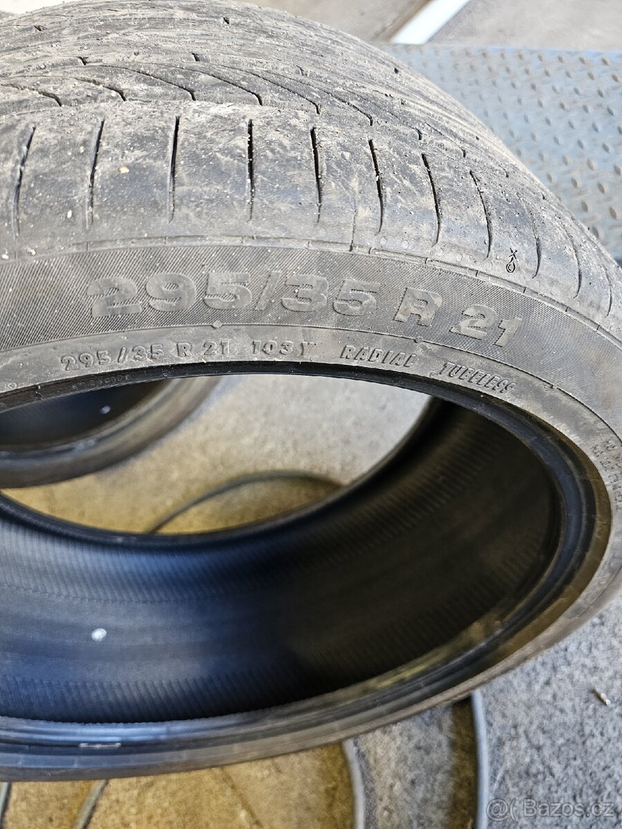295/35 21 continental - 2