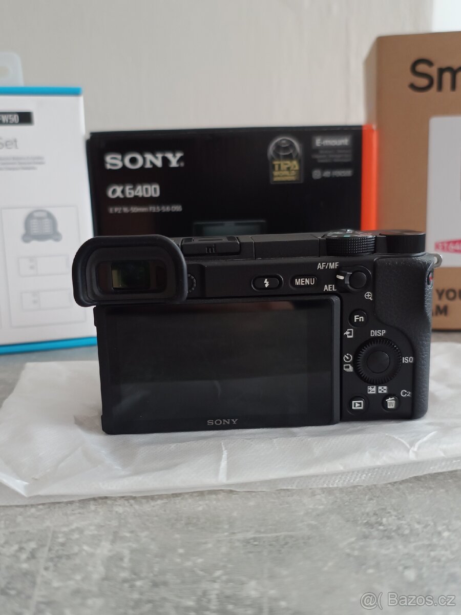 Sony Alpha A6400 - 2