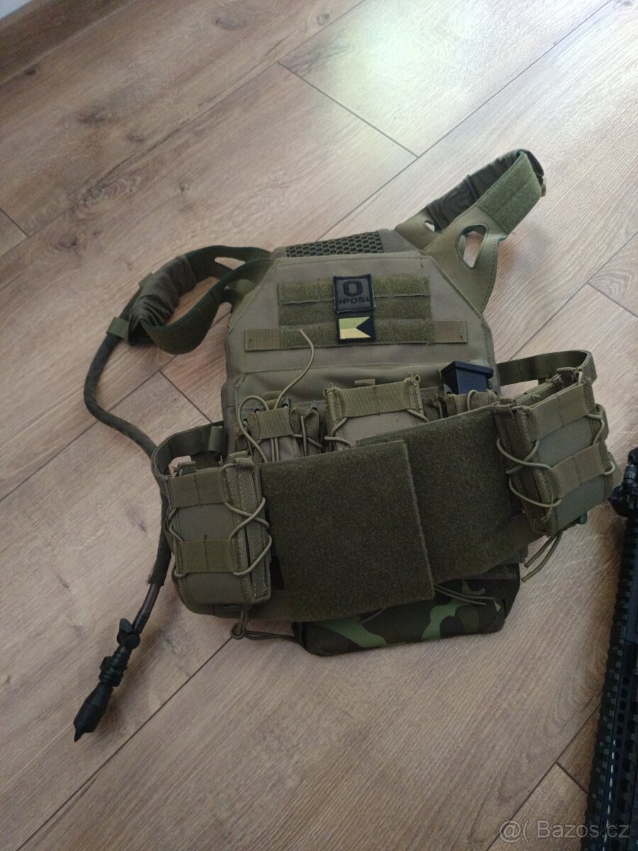 Zbraň airsoft + vybavení - 2