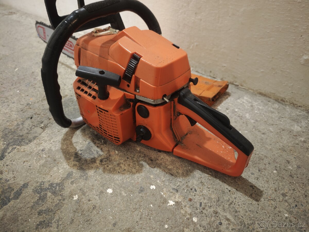 Motorová pila a křovinořez - 2