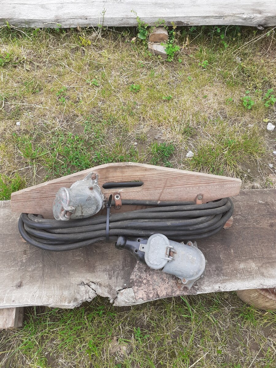 Motorový Kabel se zasuvkami - 2
