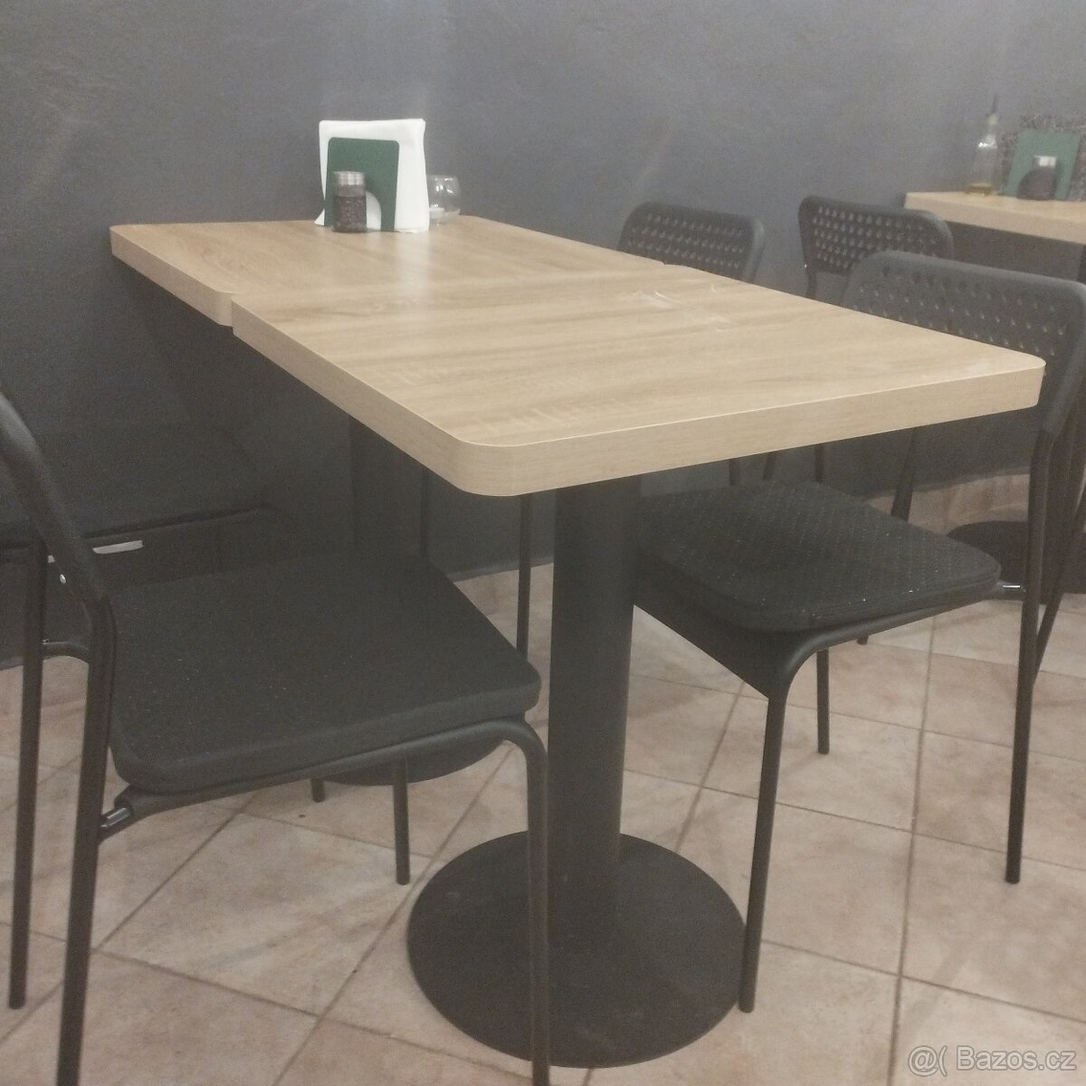 Stoly a židle z bistra - 2