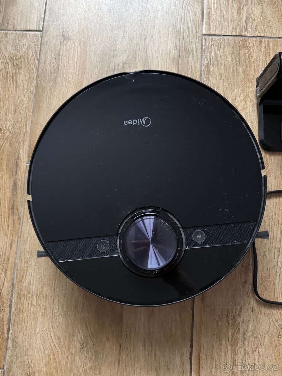 Robotický vysavač Midea s nabíjecí stanicí - 2
