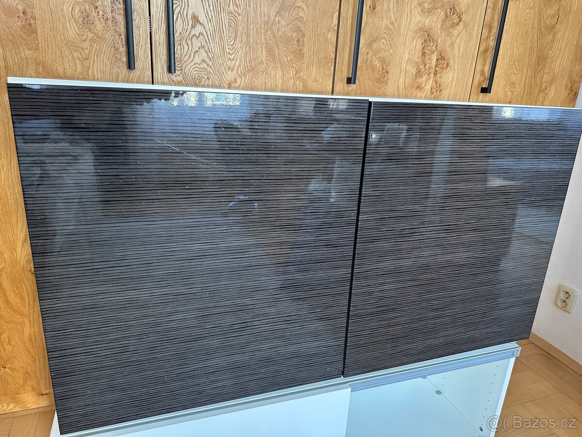 Skříňka IKEA Besta s dvířky - 2