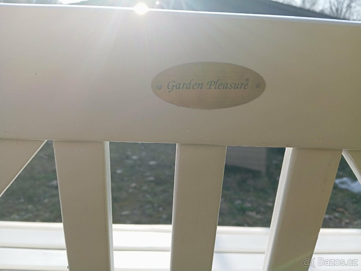 zahradní lavička - 2